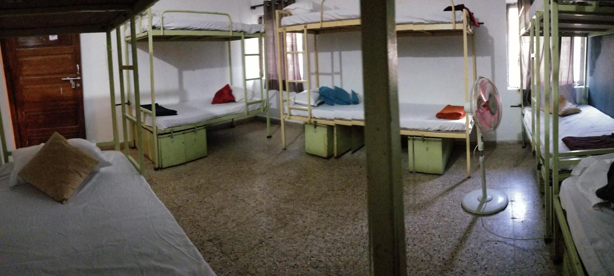 Monkey Mind Hostel 马尔冈 客房 照片